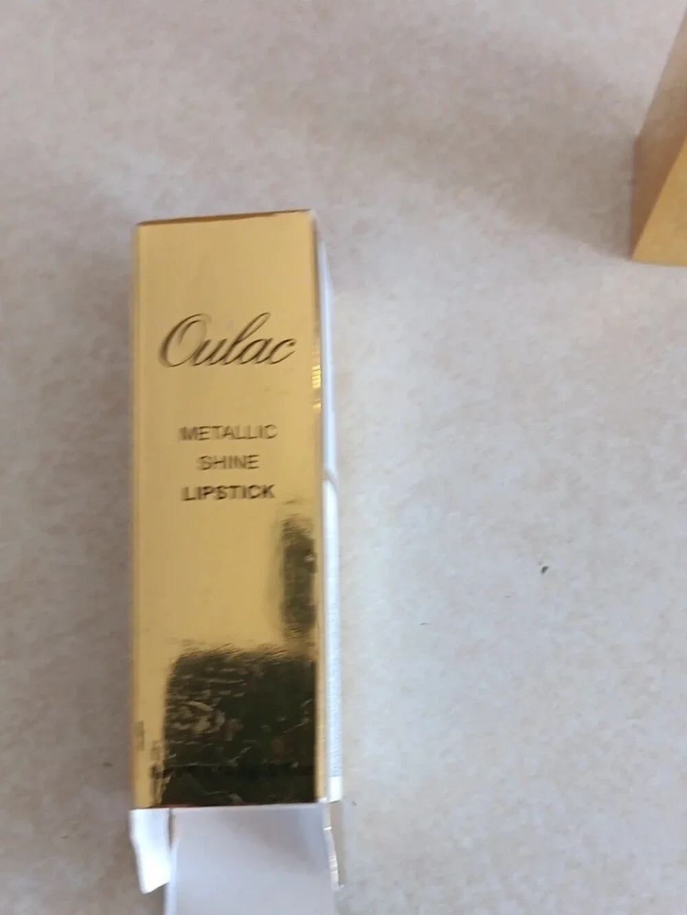 Oulac Metallic Shine Lipstick. Love Particle #03.